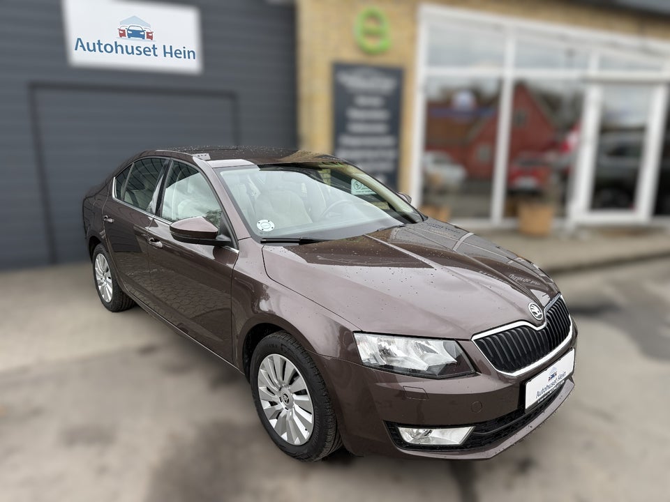 Skoda Octavia 1,2 TSi 105 Elegance 5d
