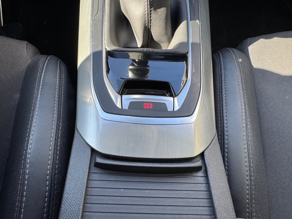 Peugeot 308 1,6 BlueHDi 120 Allure Sky SW 5d