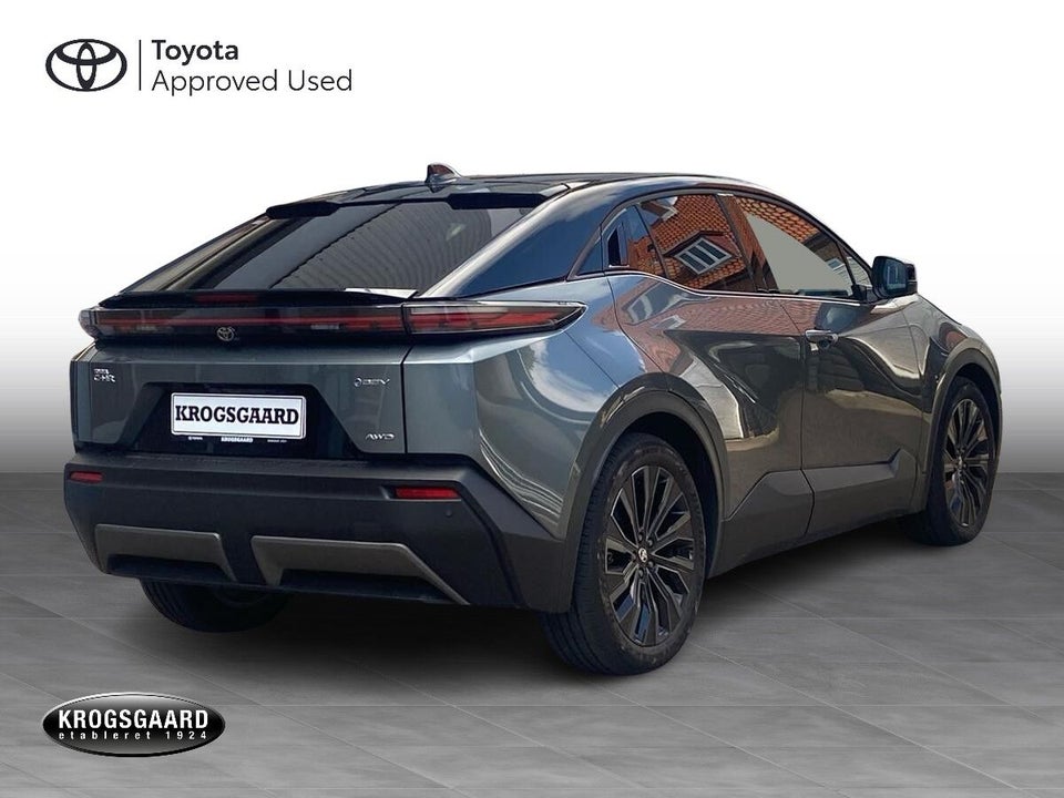 Toyota C-HR+ 77 Executive AWD 5d
