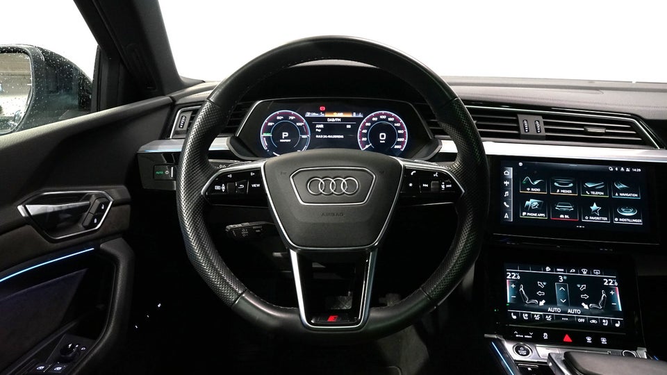 Audi e-tron 55 S-line quattro 5d