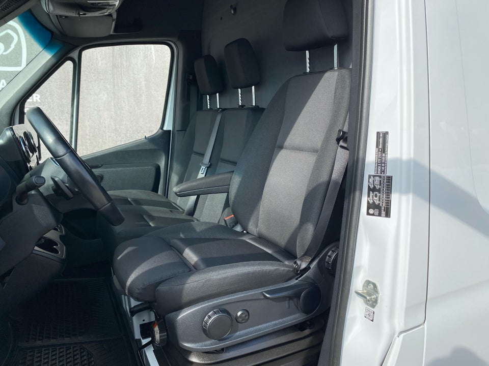 Mercedes Sprinter 215 2,0 CDi A2 Kassevogn aut. FWD