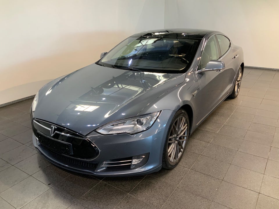 Tesla Model S 85 5d