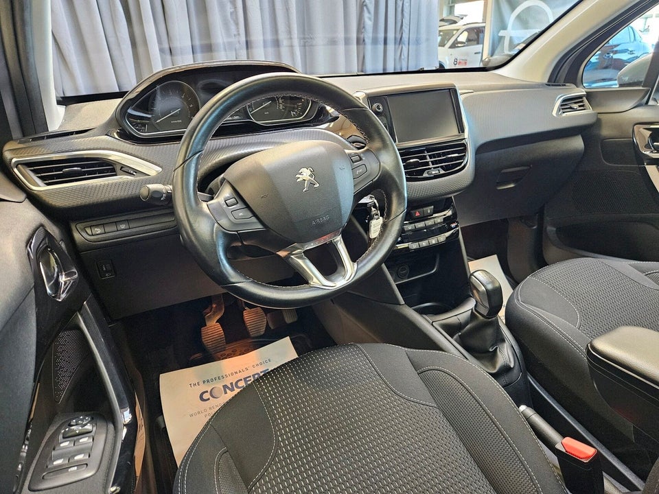 Peugeot 208 1,5 BlueHDi 100 Prestige Sky 5d