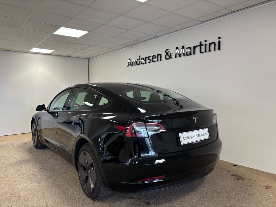 Tesla Model 3 Long Range RWD 4d