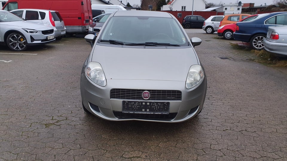 Fiat Grande Punto 1,3 JTD 75 Dynamic 5d