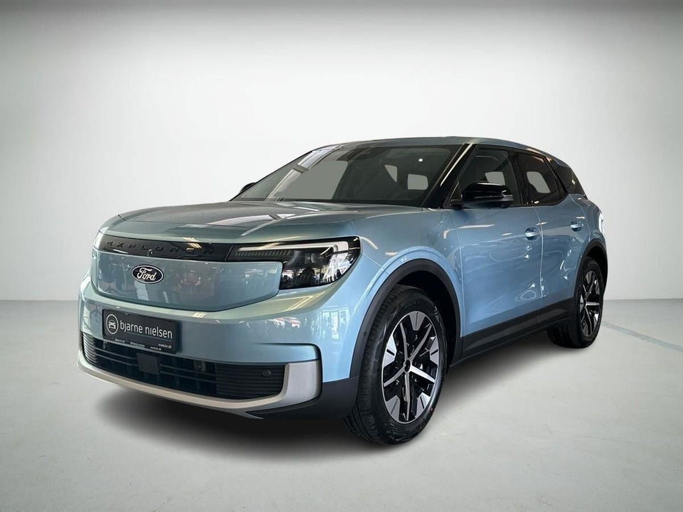 Ford Explorer 84 Select Extended Range AWD 5d