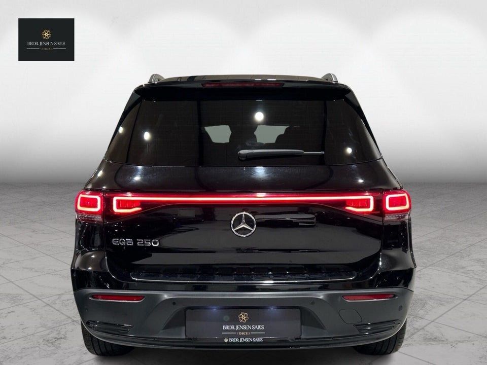 Mercedes EQB250 Progressive 7prs 5d