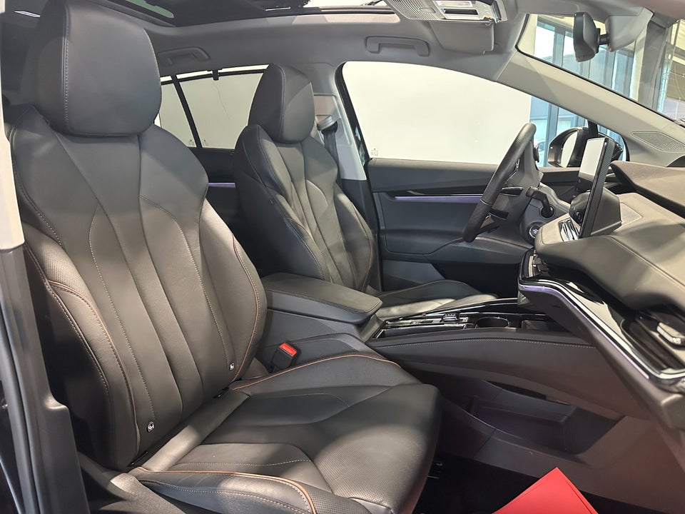 Skoda Enyaq 80 iV Suite 5d