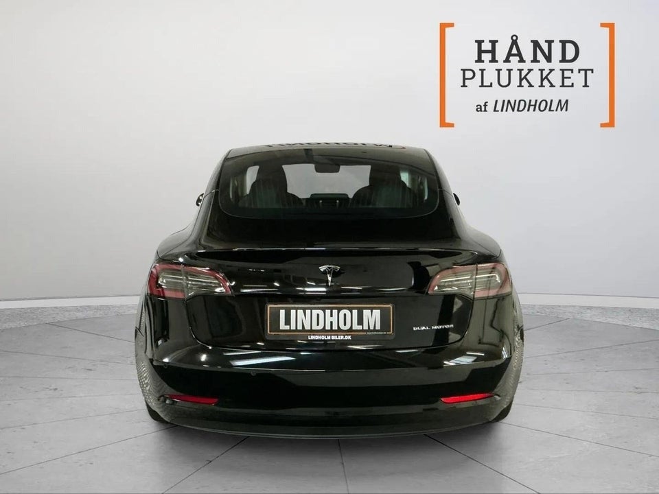 Tesla Model 3 Long Range AWD 4d