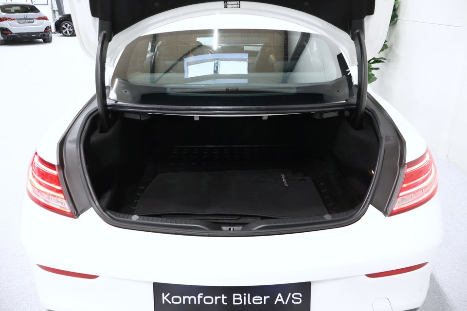 Mercedes C200 2,0 AMG Line Coupé aut. 2d