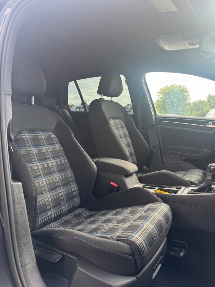 VW Golf VII 1,4 GTE DSG 5d