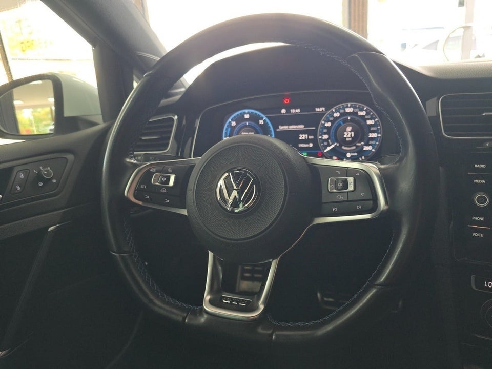 VW Golf VII 1,4 GTE DSG 5d