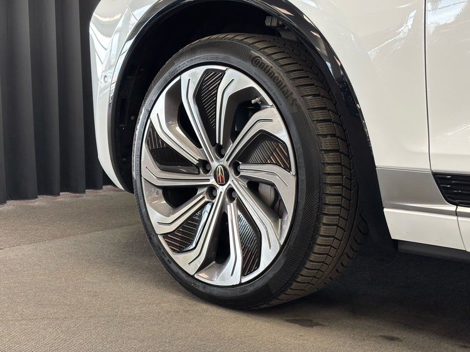 Hongqi E-HS9 120 Exclusive+ 5d