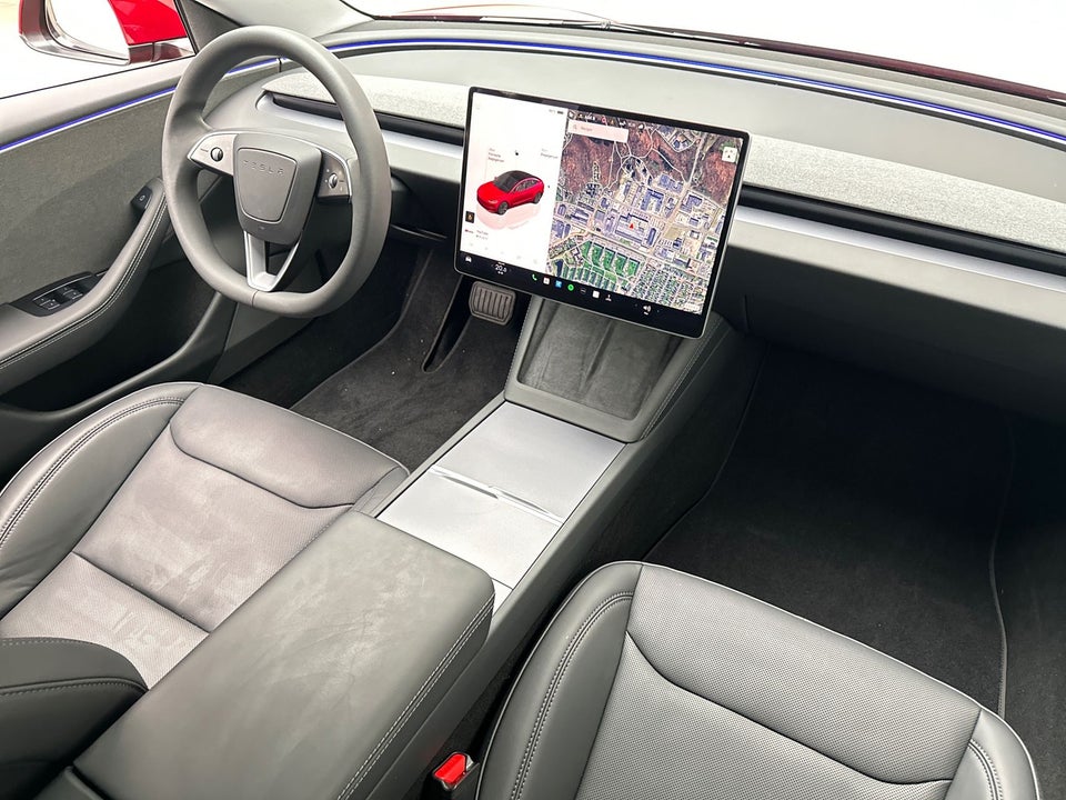 Tesla Model 3 RWD 4d