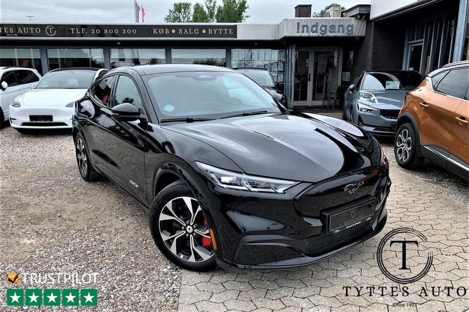 Ford Mustang Mach-E 98 Premium Extended Range AWD 5d