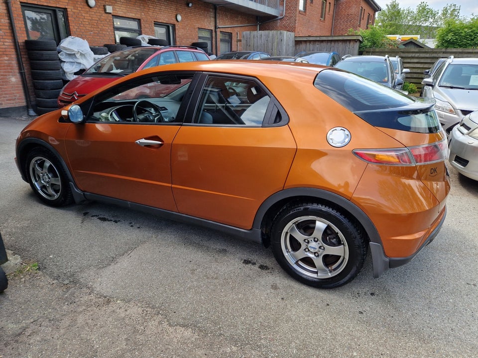 Honda Civic 1,8 Sport 5d