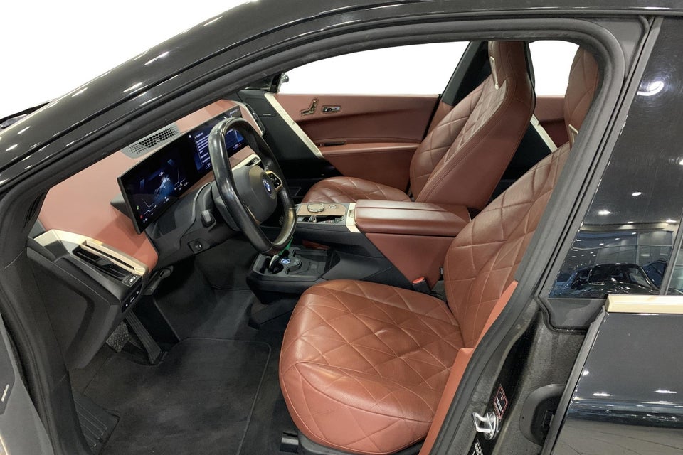 BMW iX xDrive40 Supercharged 5d