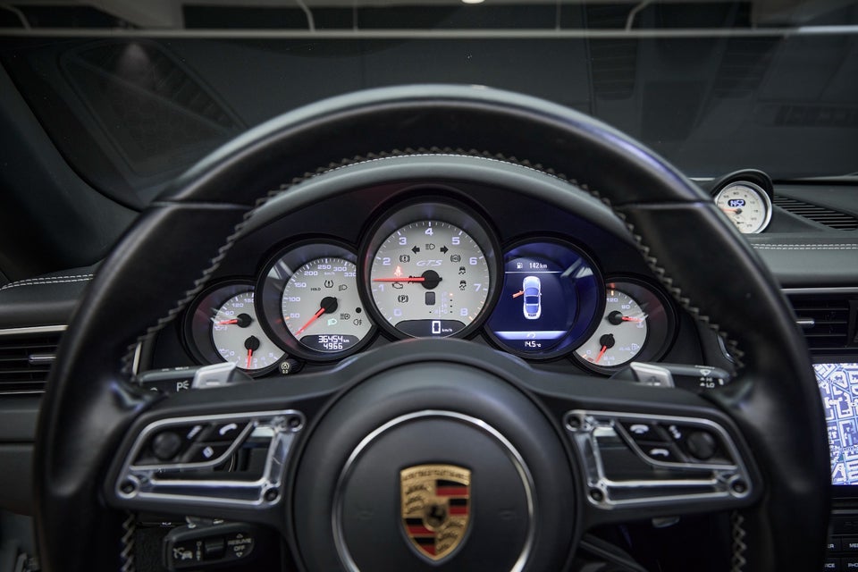 Porsche 911 Targa 4 GTS 3,0 PDK 2d