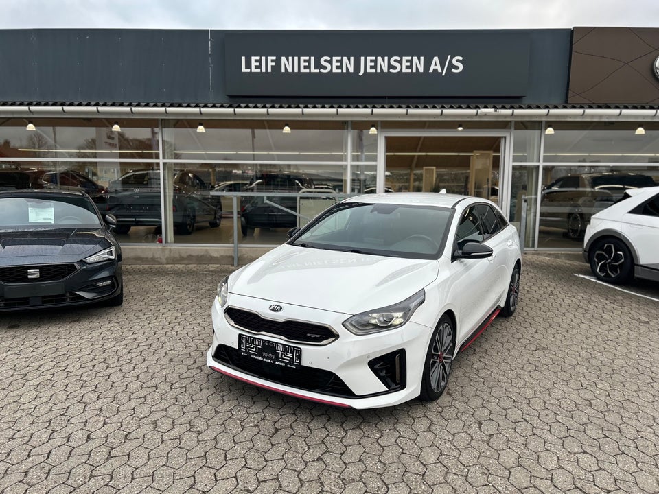 Kia ProCeed 1,6 T-GDi GT DCT 5d