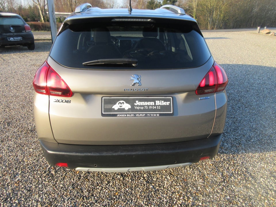 Peugeot 2008 1,6 BlueHDi 100 Allure 5d