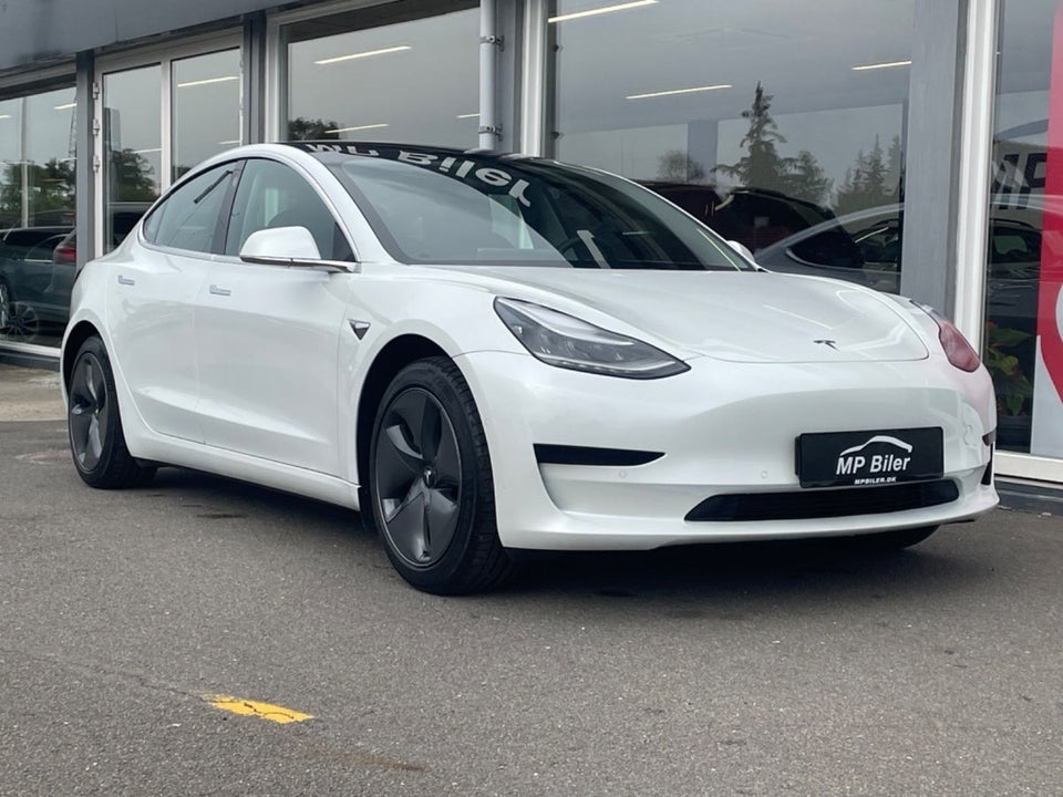 Tesla Model 3 Standard Range+ RWD 4d