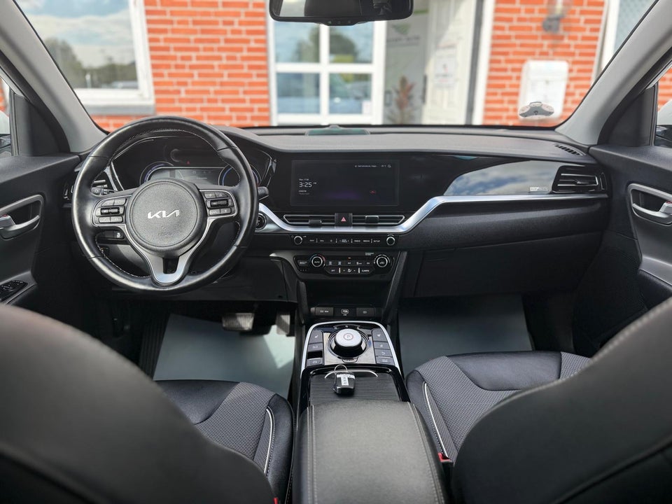 Kia Niro 64 EV Prestige 5d