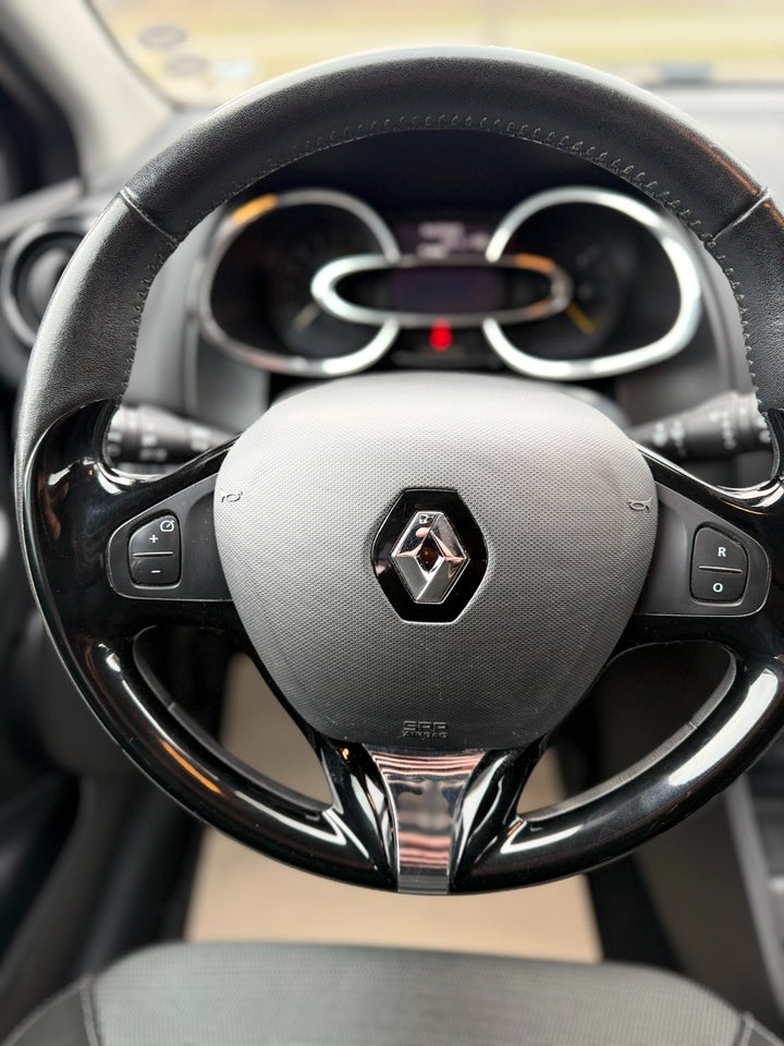 Renault Clio IV 1,2 16V Authentique 5d