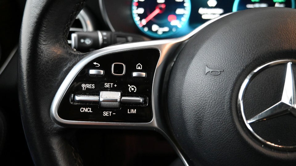 Mercedes GLC300 de 2,0 aut. 4Matic 5d