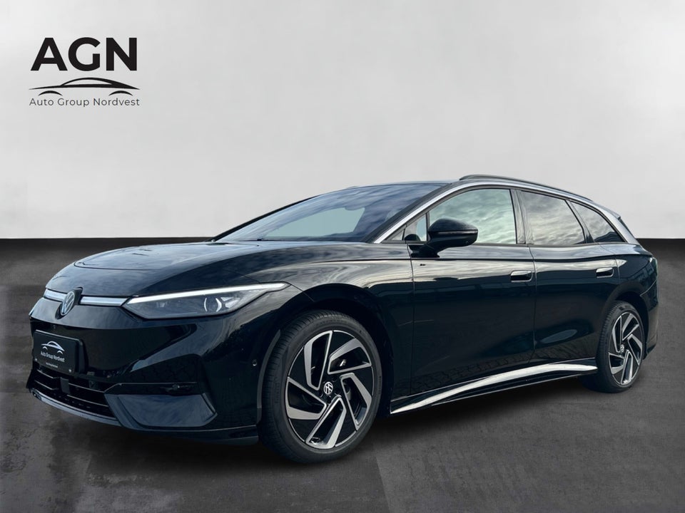 VW ID.7 77 Style+ Tourer 5d