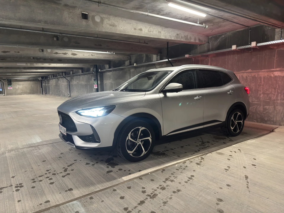 MG EHS 1,5 PHEV Luxury 5d
