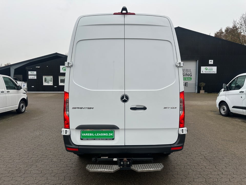 Mercedes Sprinter 317 2,0 CDi A2 Kassevogn SELECT aut. RWD