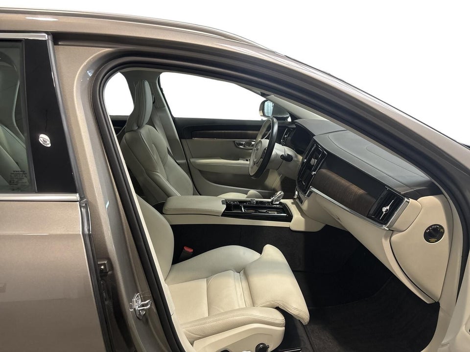 Volvo V90 2,0 T6 ReCharge Inscription aut. AWD 5d