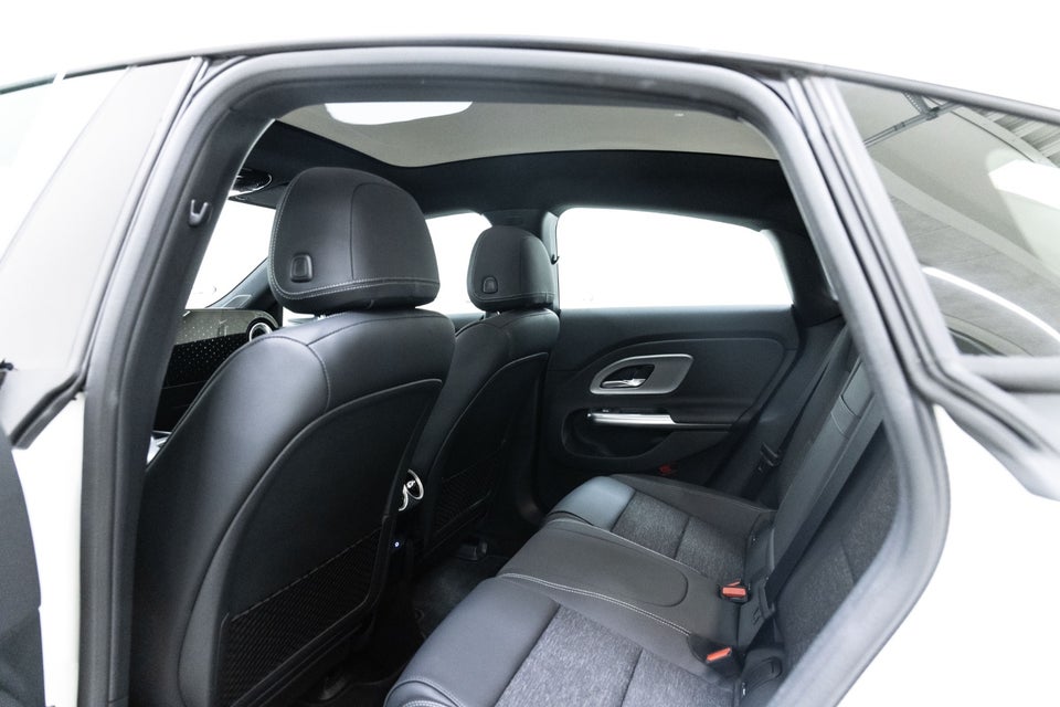 Mercedes CLA250+ electric Progressive Premium 4d