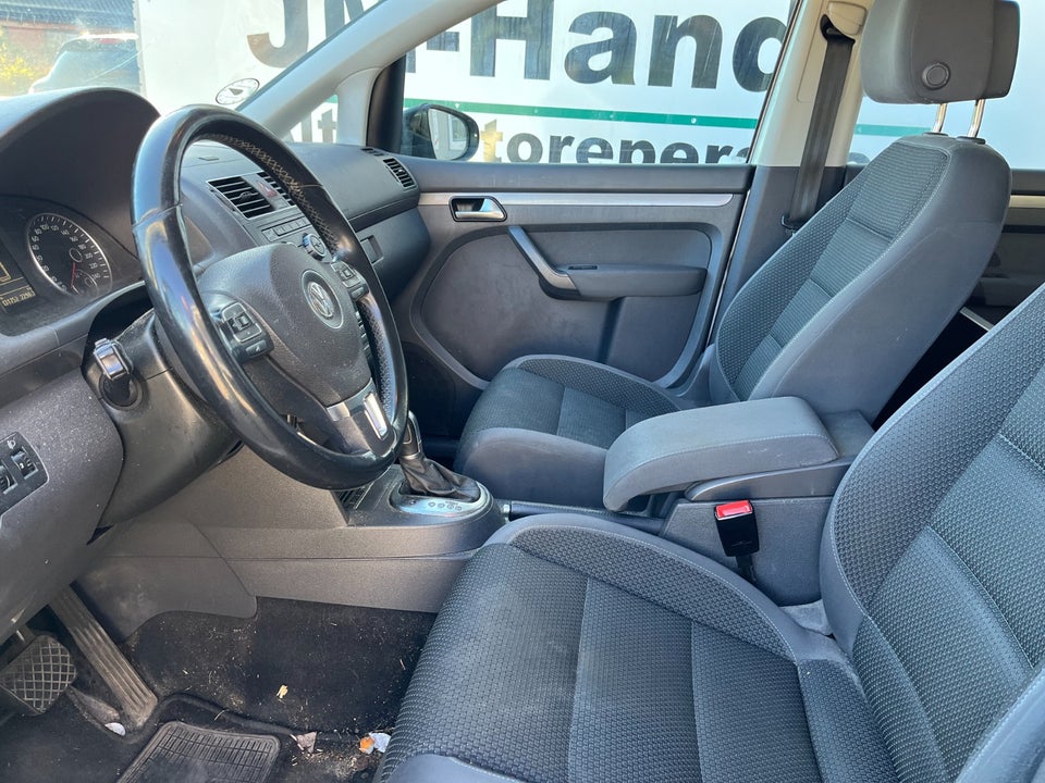 VW Touran 1,6 TDi 105 Comfortline DSG BM Van 5d