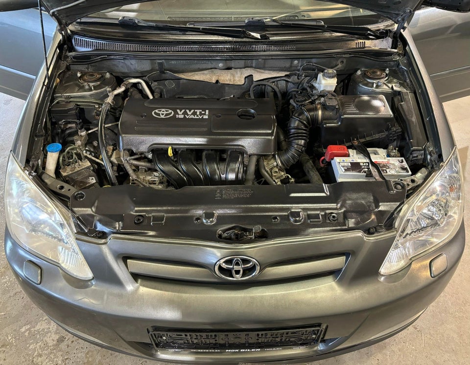 Toyota Corolla 1,6 Terra 5d