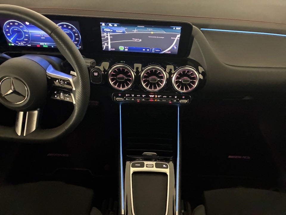 Mercedes EQA350 AMG Line 4Matic 5d