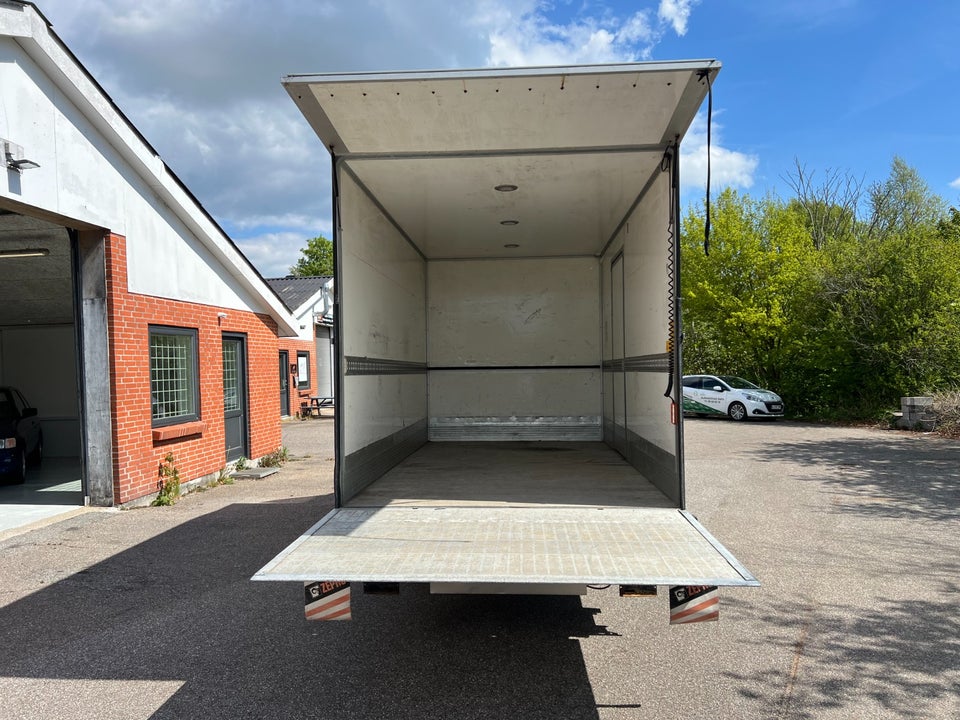 Iveco Daily 2,3 35S13 Alukasse m/lift 2d