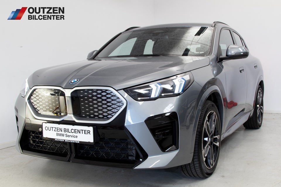 BMW iX2 eDrive20 Charged M-Sport 5d
