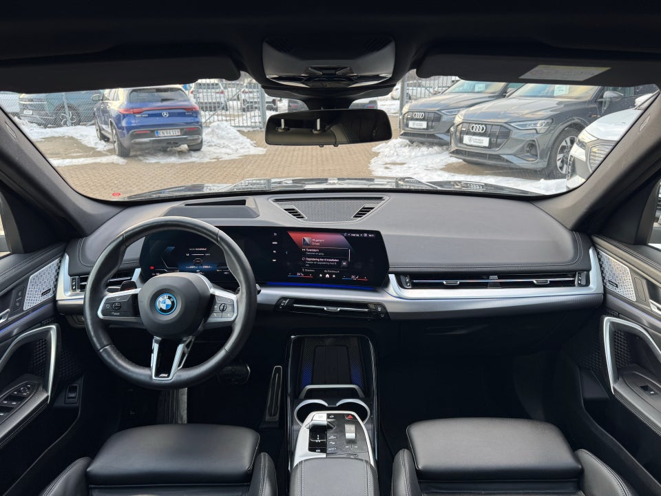 BMW iX1 eDrive20 Fully Charged M-Sport 5d