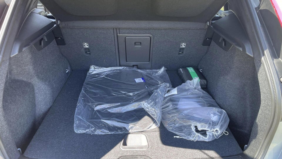 Volvo XC40 ReCharge Extended Range Core 5d