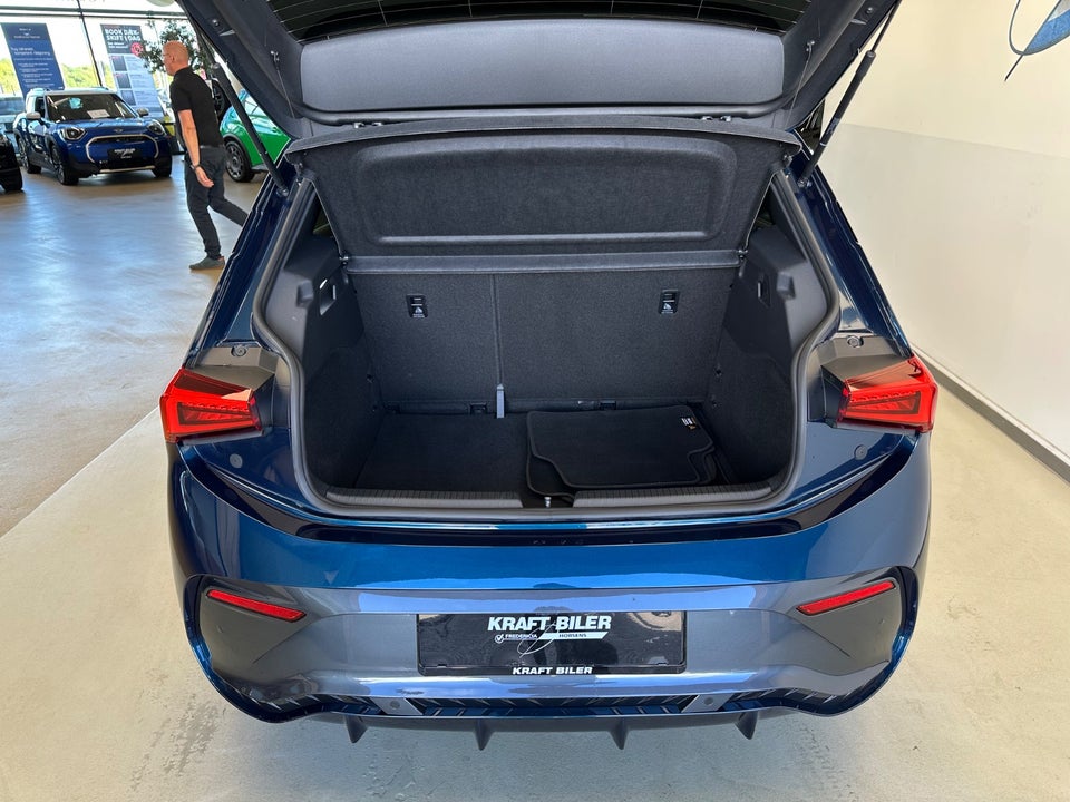 Cupra Born 58  5d
