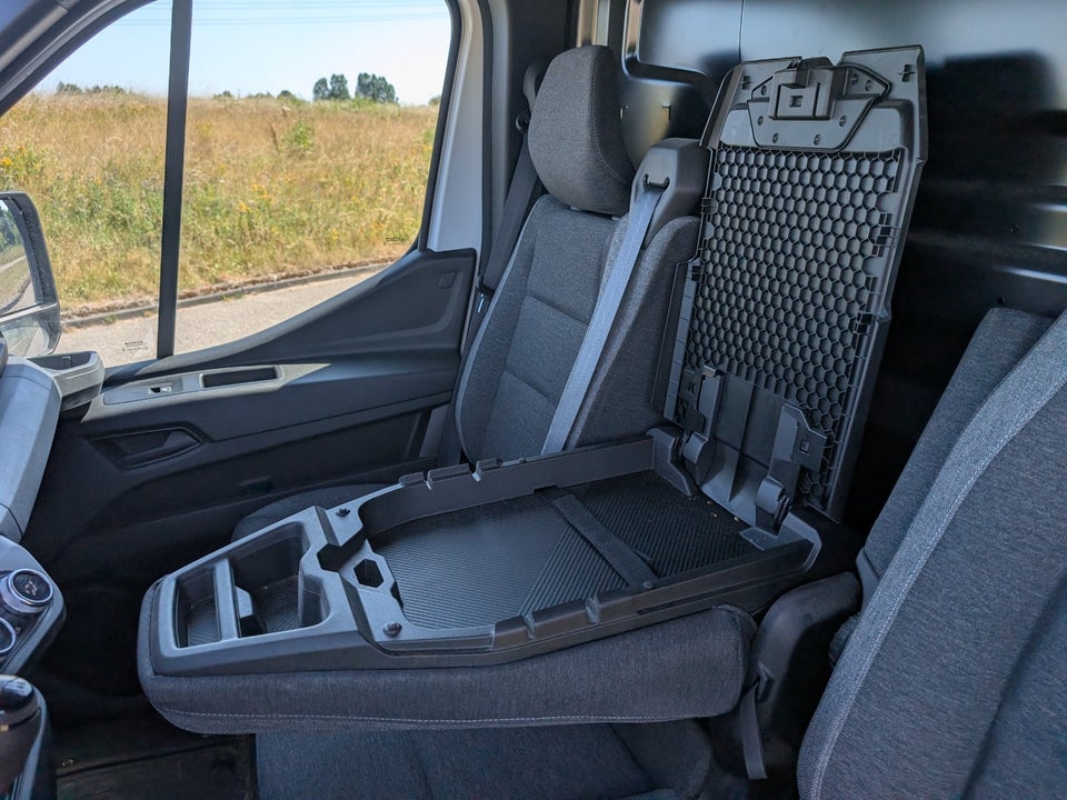 Renault Master V T33 2,0 dCi 130 L2H2 Kassevogn Tekno