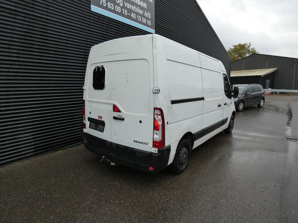 Renault Master III T35 2,3 dCi 145 L2H2 Kassevogn