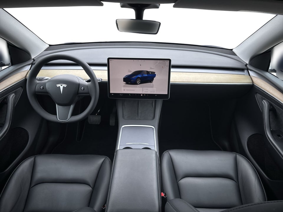 Tesla Model Y RWD 5d
