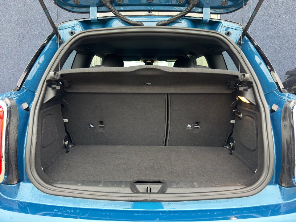 MINI Cooper SE Essential 3d