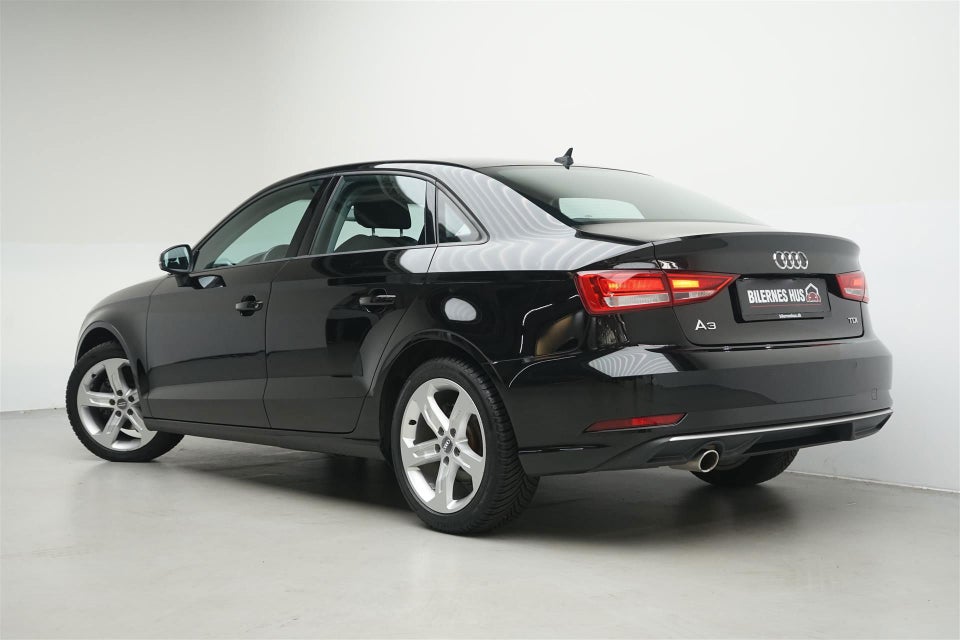 Audi A3 1,6 TDi 110 Sport 4d