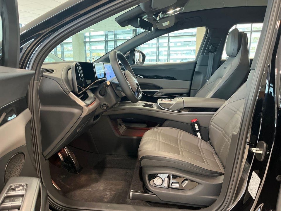 Hongqi EHS7 111 Exclusive 5d