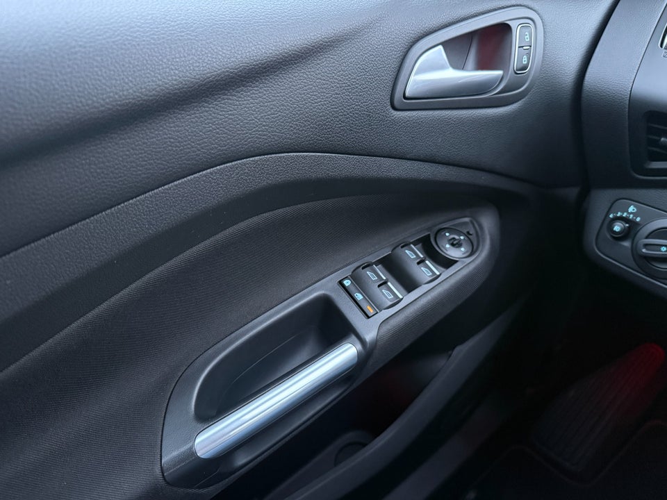 Ford C-MAX 1,0 SCTi 125 Titanium+ 5d