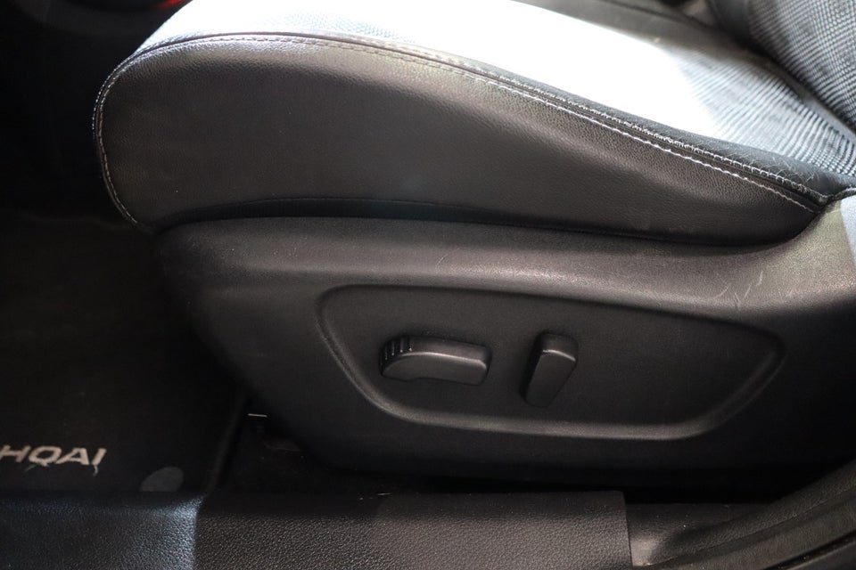Nissan Qashqai 1,5 dCi 110 Tekna 5d