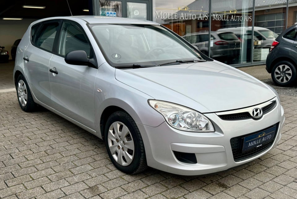 Hyundai i30 1,4 CVVT 109 Comfort 5d